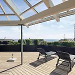 4 Star In Fåborg