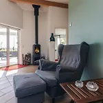 4 Star In Tatil Evi *