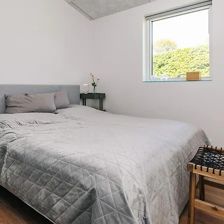 Semesterbostad 4 Star In *