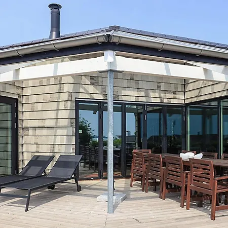 4 Star In Сasa de vacaciones Fåborg