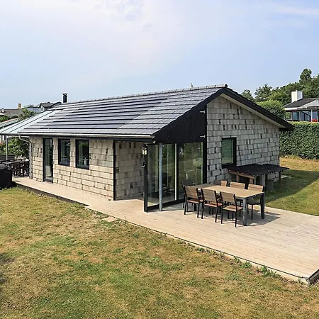 4 Star In Fåborg